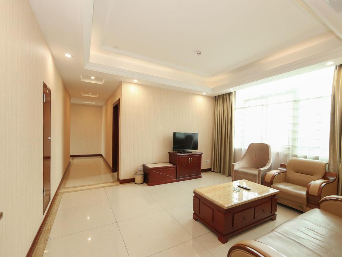 Vienna Hotel Guangzhou Dongpu Bus Station Экстерьер фото