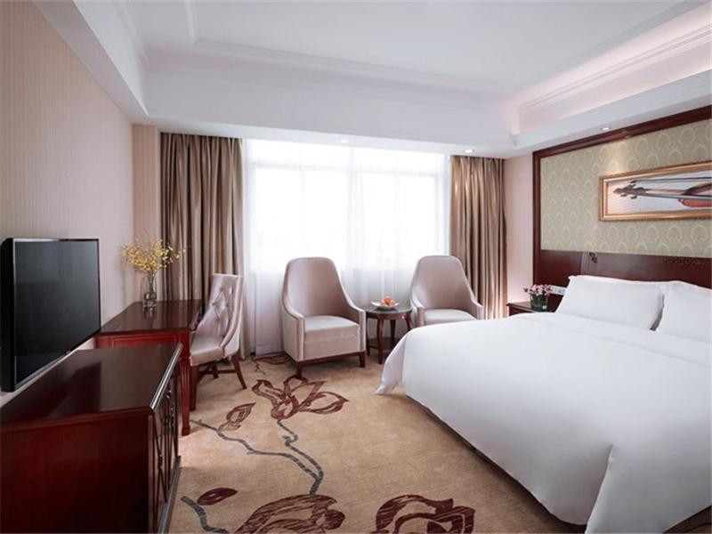 Vienna Hotel Guangzhou Dongpu Bus Station Экстерьер фото